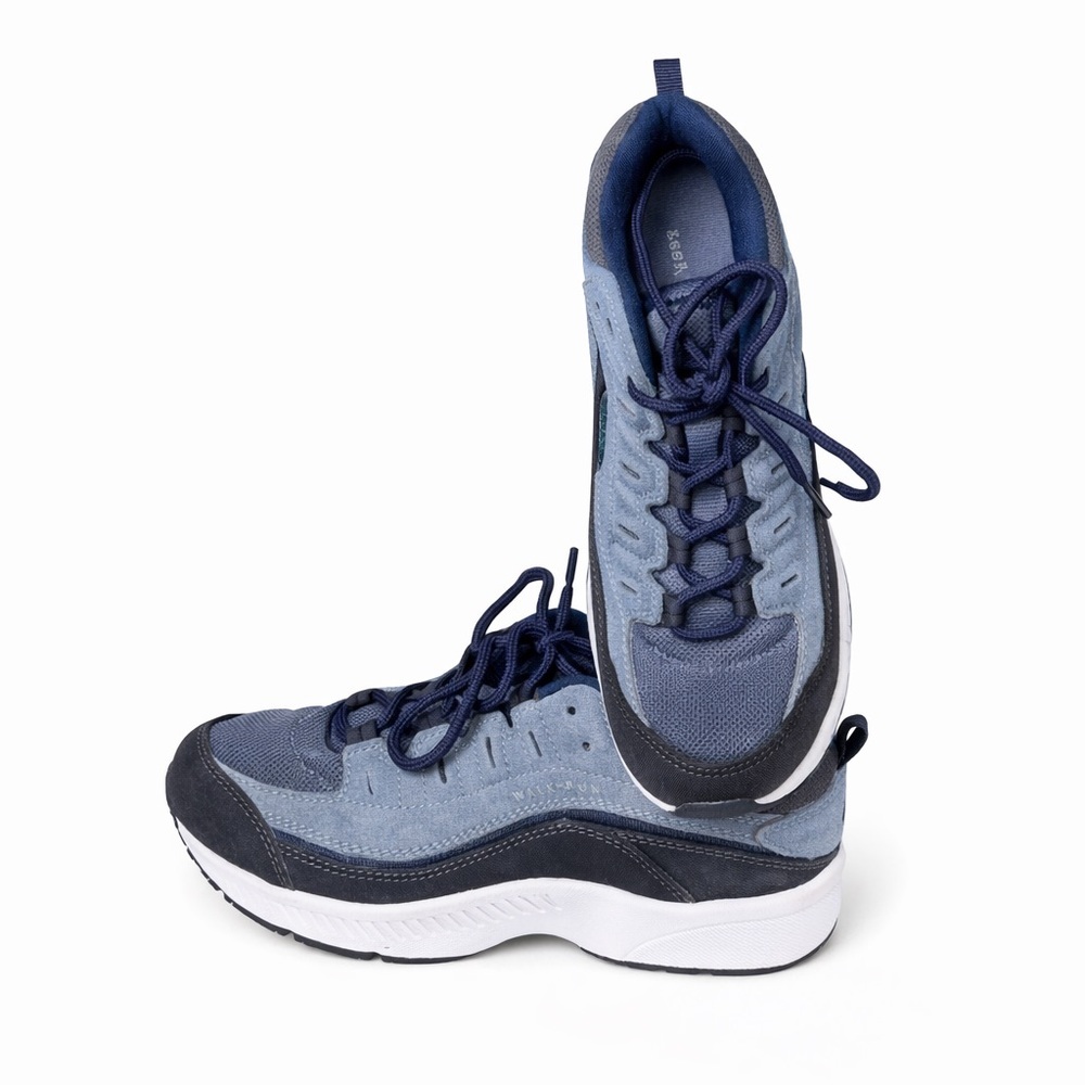 NWOT- Easy Spirit  women’s 6 1/2 w Blue and white Athletic WALK-RUN Sneakers. - Picture 2 of 6